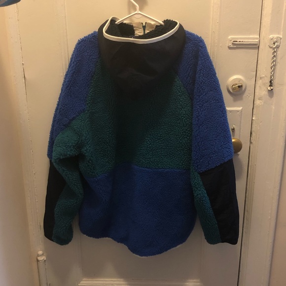 SOLD Nike Men’s Windrunner 1/2 Zip Hoodie Jacket - Picture 2 of 8